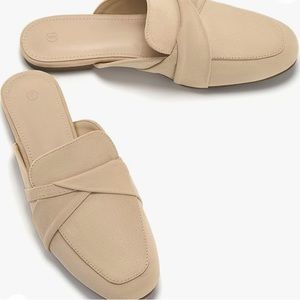LAICIGO Suede Flat Mules Closed Square Toe Backless Loafers Beige Tan 9.5